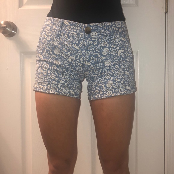 American Eagle Outfitters Pants - American Eagle Pattern Jean shorts American Eagle Outfitters Pants - American Eagle Pattern Jean shorts